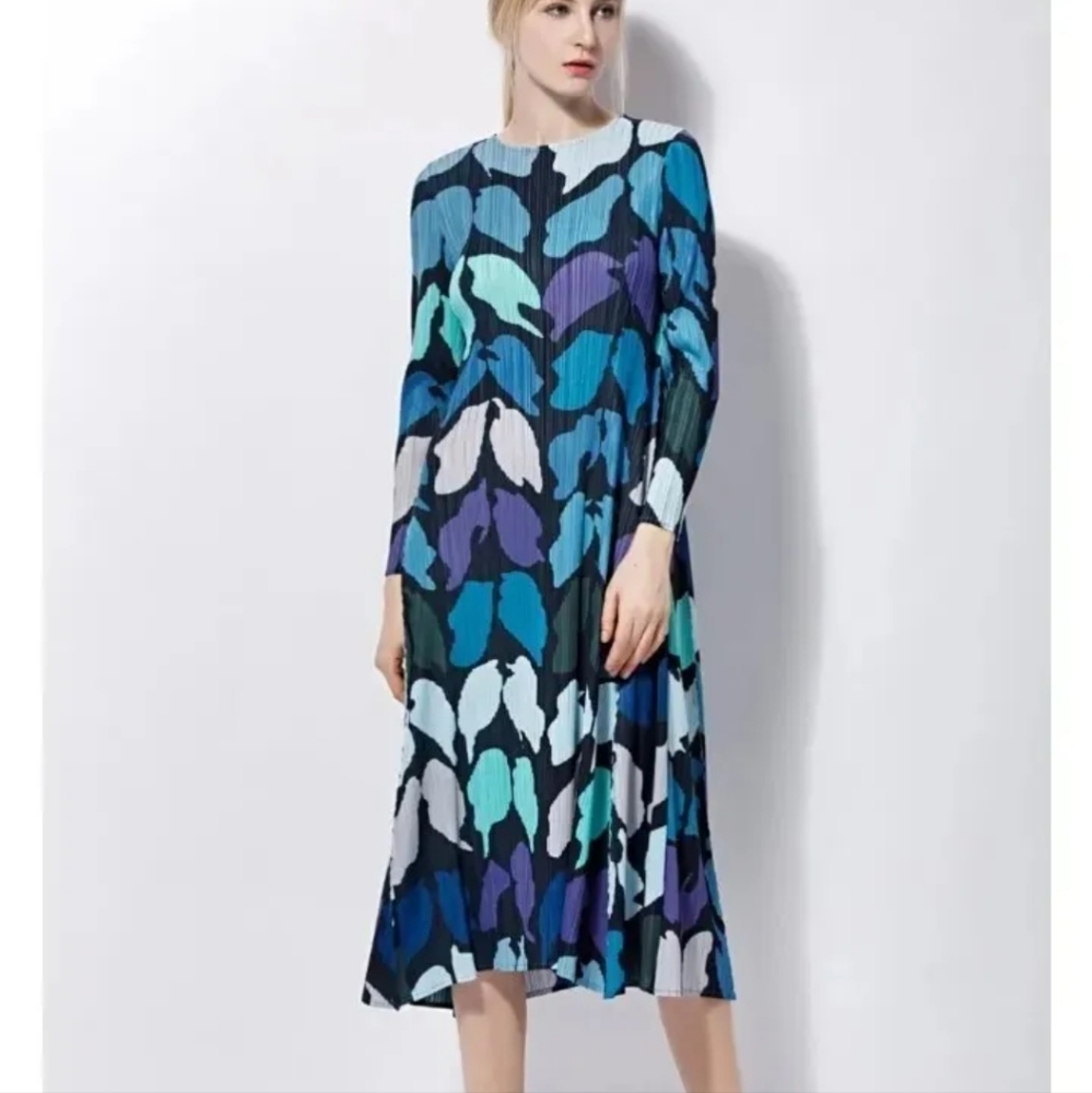 ISSEY MIYAKE PLEATS PLEASE Pleated Long Sleeve Dress Sz 2 NWOT